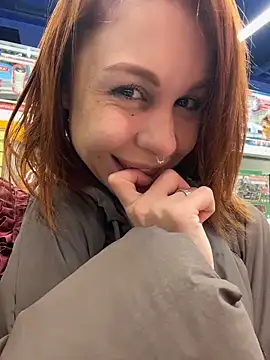 RosieSecret live XXX chat