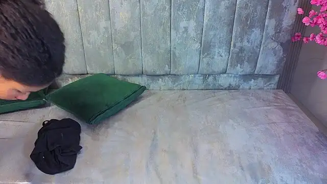 xyra_veln_s 现场XXX聊天