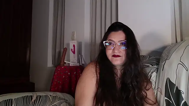 DeesseLuxure Adlı Modelin Canlı XXX Sohbeti