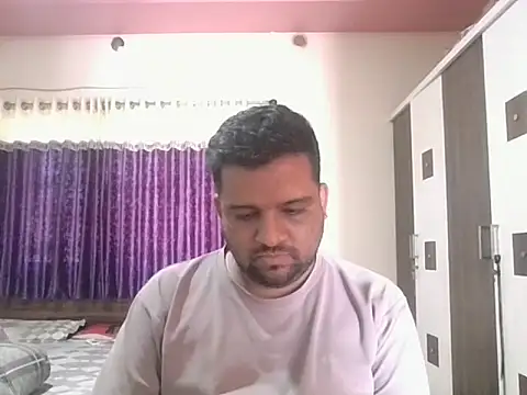 Chat XXX en directo de dhruv_love