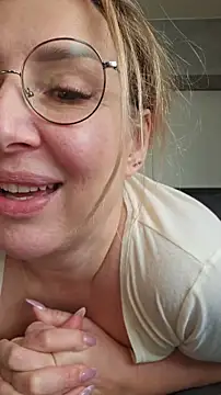 XXX chat uživo modela MariaRichi_