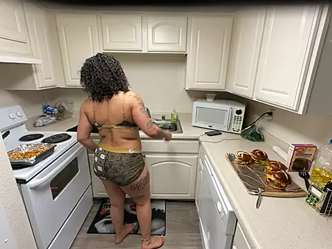 GoddessNih's Live XXX Chat