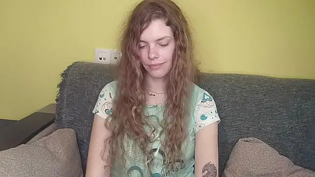 RayaNenlia Live XXX Chat