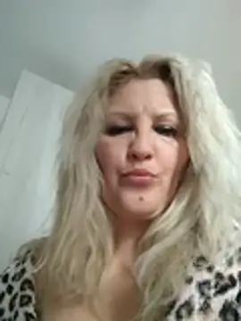 Онлайн чат XXX Divineblond