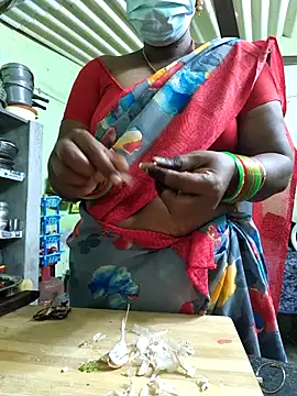 Tamilselviroja- Live XXX-chat