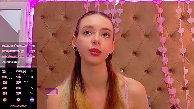 XXX chat uživo modela CoraVex