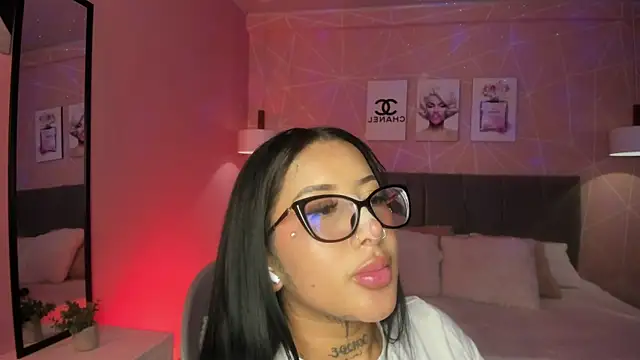 ayshel__ élő XXX-chatje