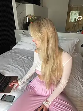 SunnyShiney's Live XXX Chat