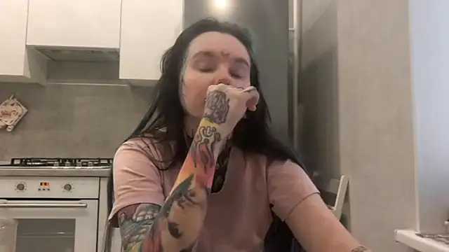 XXX chat uživo modela HighelikeGirl