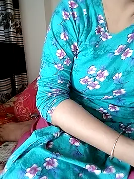 Lema-00: διαδικτυακό σόου στην κάμερα