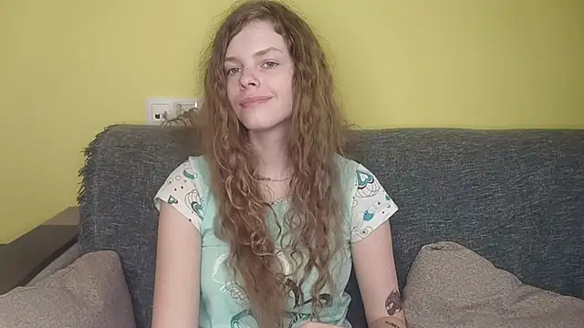 Chatroom XXX en direct de RayaNenlia