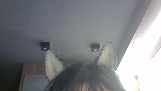 Chat +18 de SkinnyKitten ao vivo