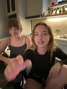 Nura_n_Sarah Webcam Show