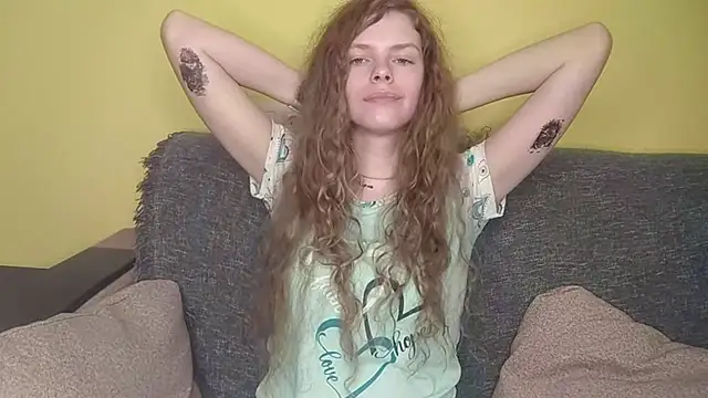 RayaNenlia 即時 XXX 聊天