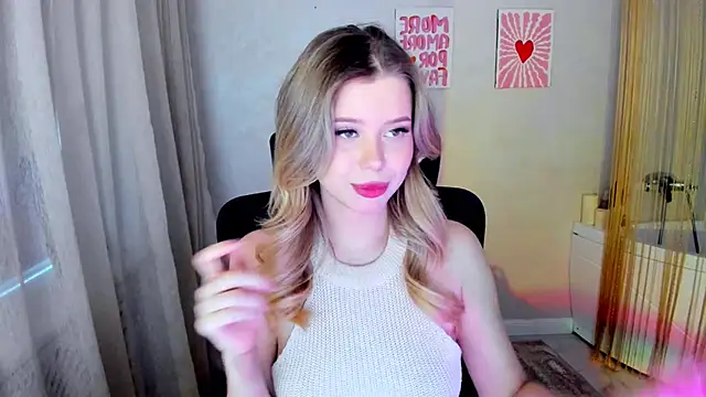 FollowLoveen Live XXX chat