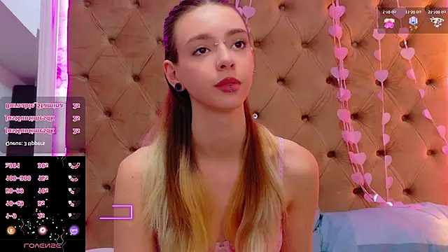 CoraVex Live XXX Chat