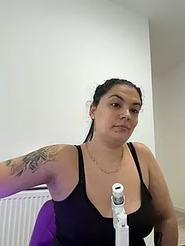 Czat XXX na żywo – LuciaLoca