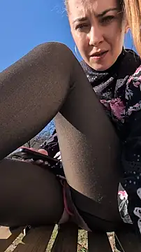 Chatroom XXX en direct de Risky_julia2330