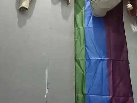 Czat XXX na żywo – juicycum069