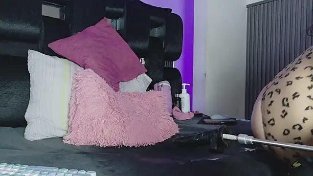 levana1's Live XXX Chat