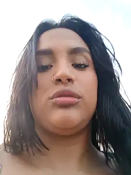 victoria_roussee élő XXX-chatje