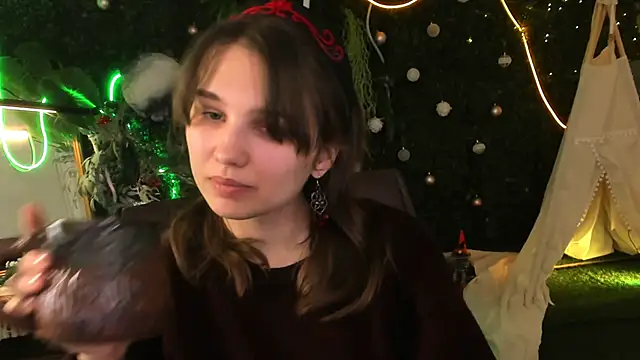 TessaMill Adlı Modelin Canlı XXX Sohbeti