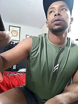 Živý XXX chat AlejoKhalifa_