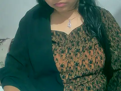 XXX chat uživo modela Cute_Aliyaa