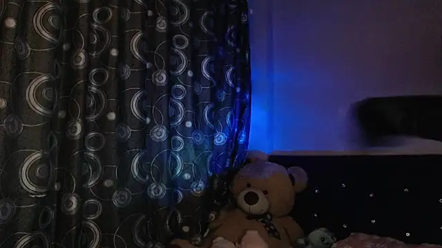 Chat +18 de ANGELIQUE_KLANE ao vivo