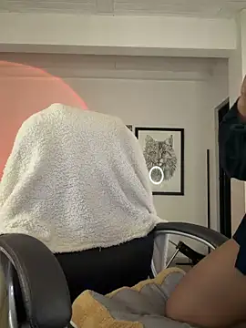 aly_golden_ Adlı Modelin Canlı XXX Sohbeti