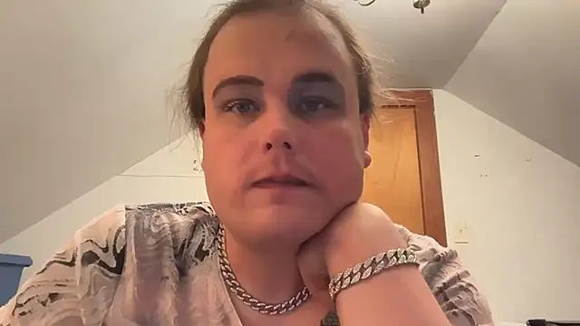 RaeganV 在線直播表演