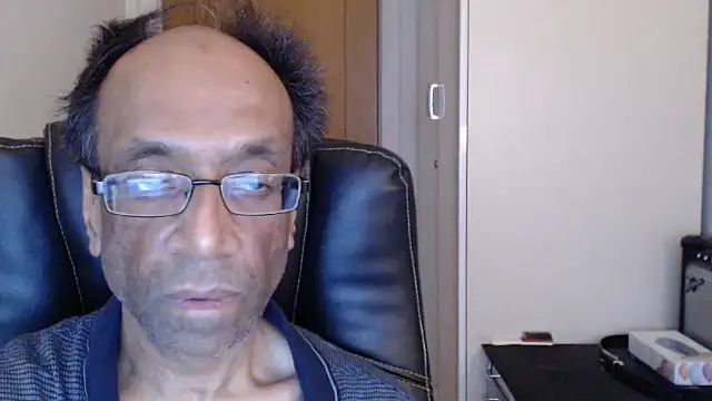 rauncher1n Live XXX chat