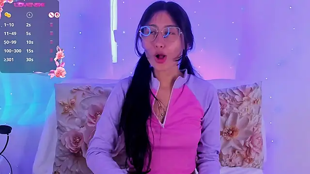 NayeCloud লাইভ XXX চ্যাট