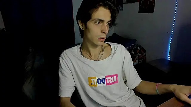 XXX chat uživo modela golden_ryyan