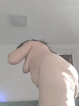 Viola_sweet_honey Show Webcam