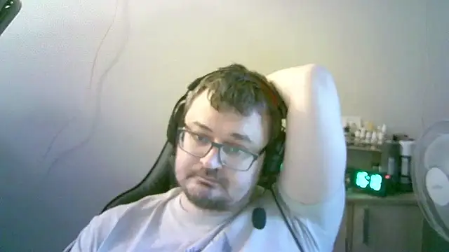 Chatroom XXX en direct de SirAbuser