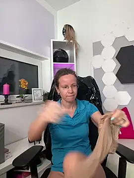 Chat +18 de AnnikaRose ao vivo