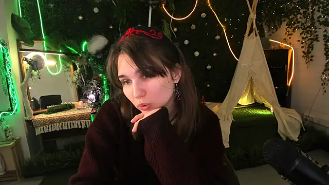 TessaMill Adlı Modelin Canlı XXX Sohbeti