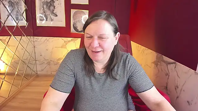 KellyPerfection élő XXX-chatje