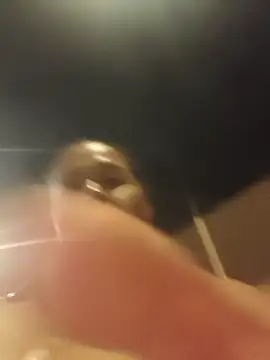 AdinaSkaly élő XXX-chatje