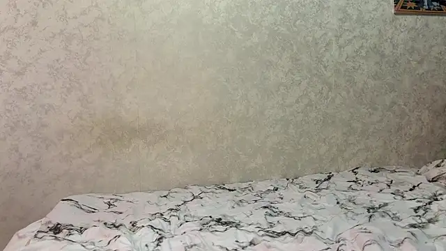 Chat +18 de ToriHellberg ao vivo