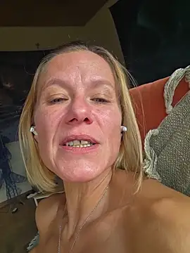 yola181 Live XXX-chat