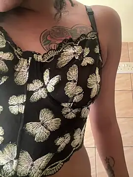 Ruthlessvee 라이브 XXX 채팅