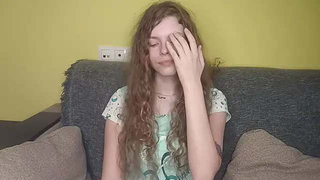 RayaNenlia Chat XXX in diretta