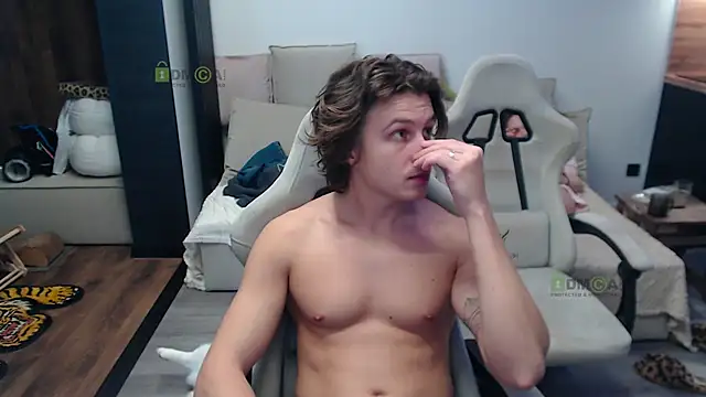 Chatroom XXX en direct de Sunny-Girl1