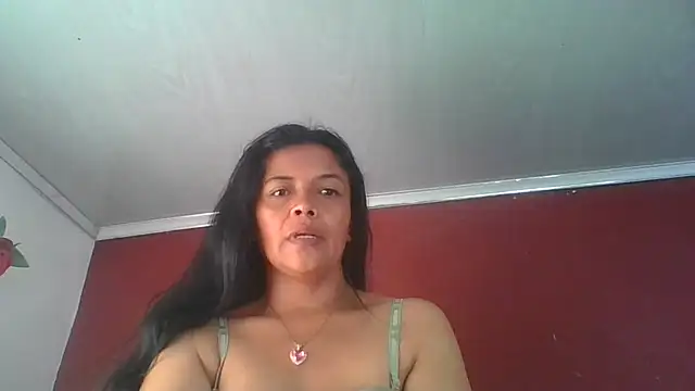 แชท XXX สดของ DianaOchoa_