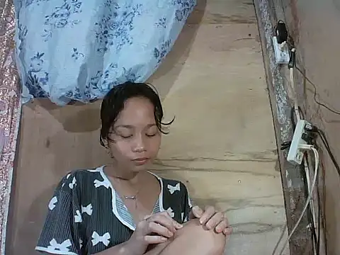 Asianpinay_Skinny1818のウェブカメラショー