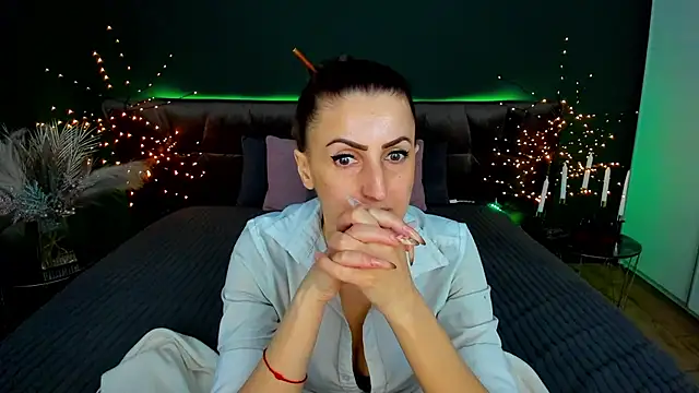 Rebecca_Diamond Chat XXX live