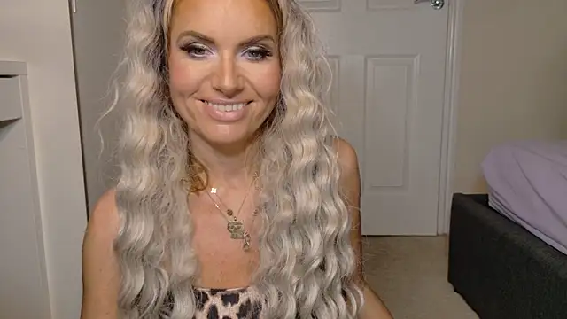 Tinkerbell822 – Kamerová šou