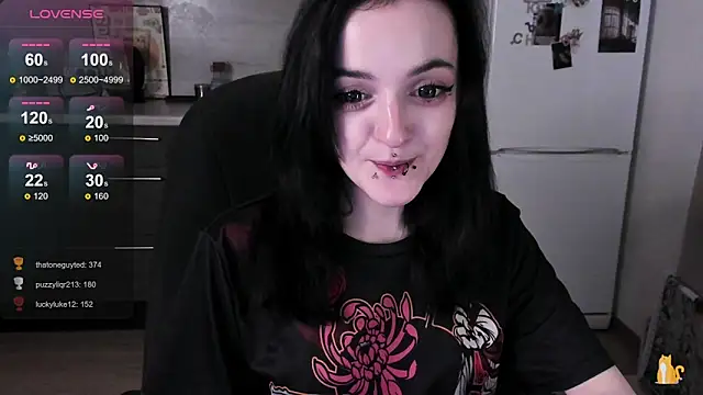 linaa__tyaan: онлайн-секс-чат